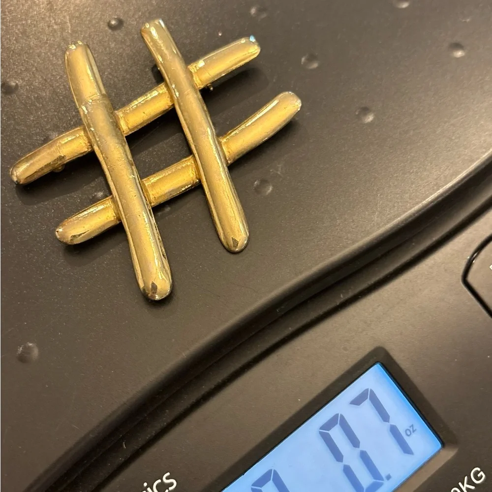 Vintage Brooch Gold Tone‎ Tic Tac Toe Hash Tag Pin 2.5” Tall